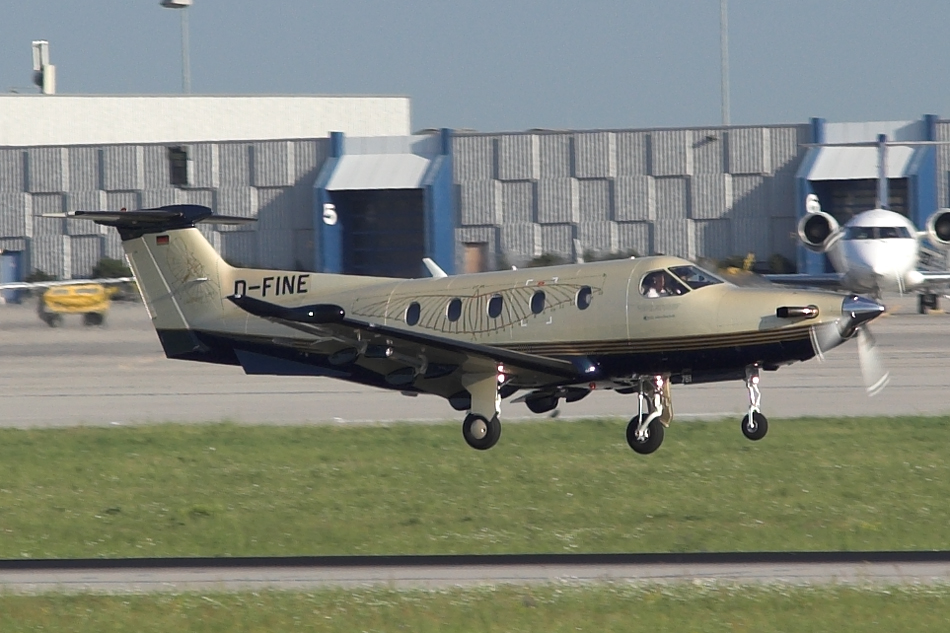 Pilatus PC-12 au décollage