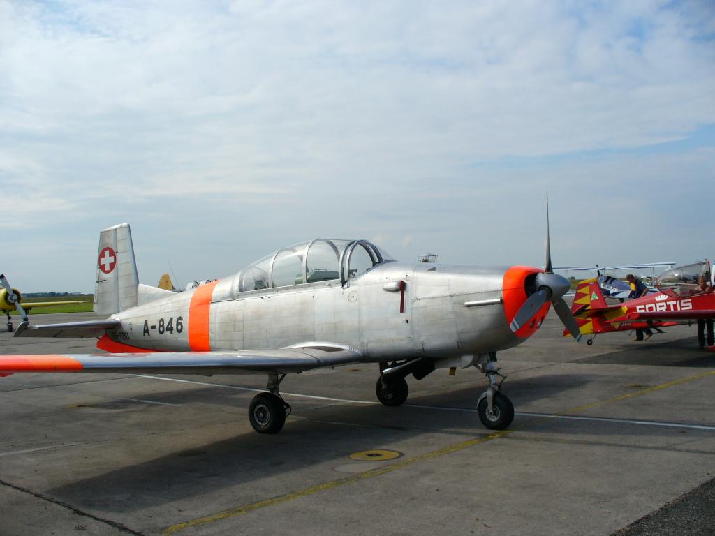 Pilatus P-3 suisse au sol
