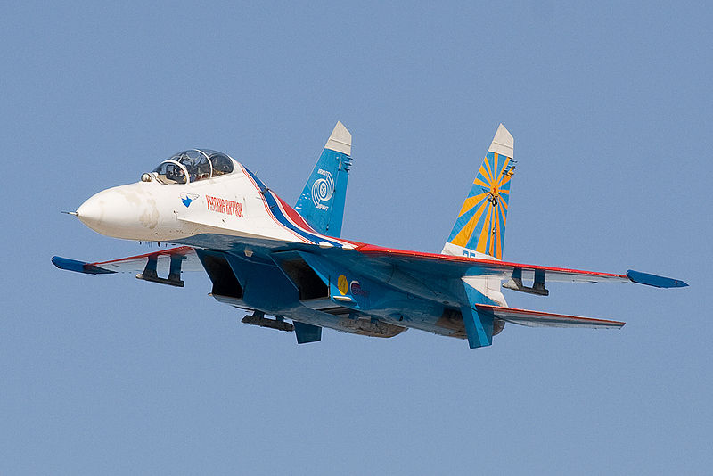 Sukhoï Su-27UB de la patrouille Russian Knights