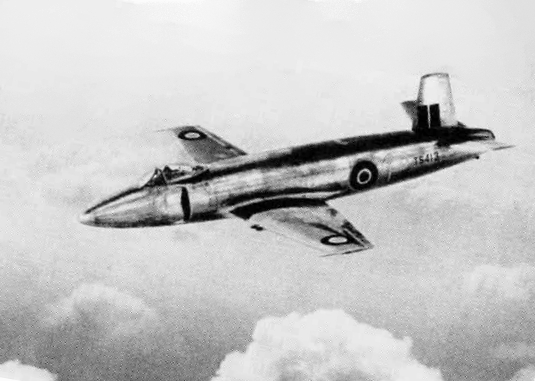 Supermarine Attacker - Prototype en vol