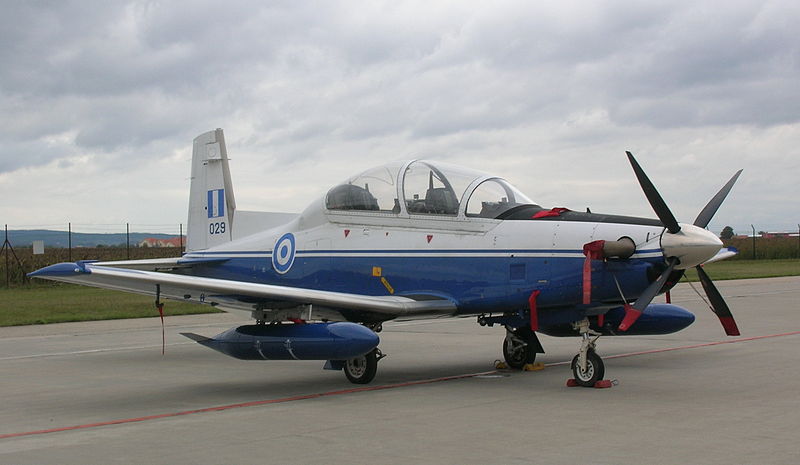 Hawker Beechcraft T-6A NTA Texan II grec au sol