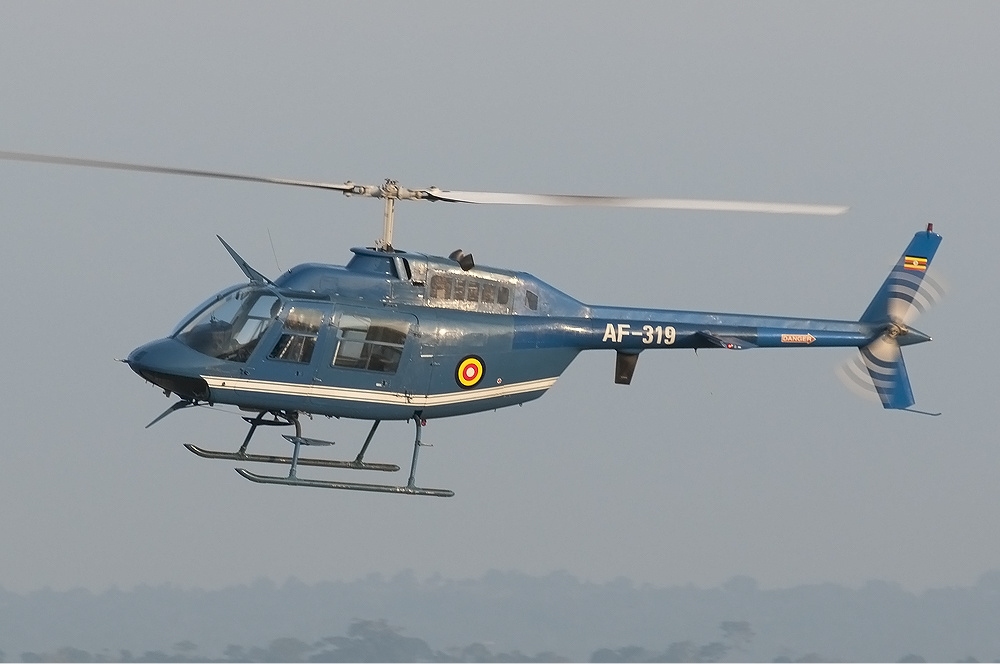 Bell 206B Jet Ranger II ougandais