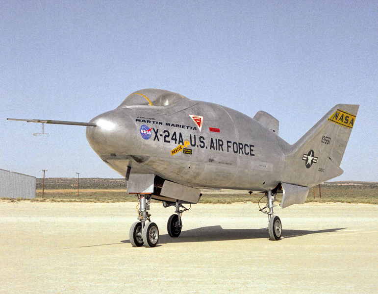 Martin-Marietta X-24A au sol