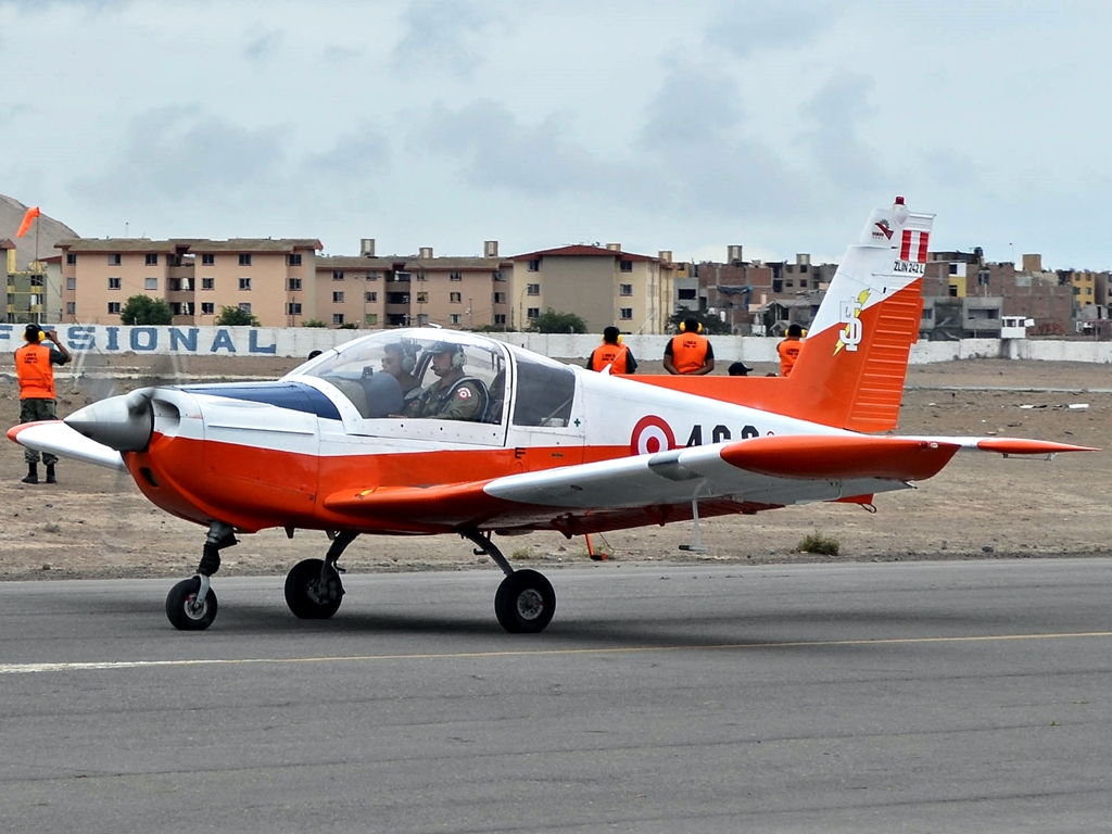 Zlin Z-242L péruvien