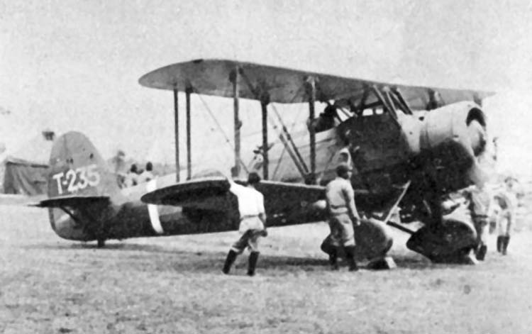 Aichi D1A2 "Susie" au démarrage