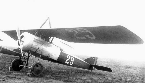 Morane-Saulnier MS.35 AR français au sol