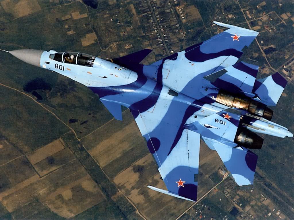 Sukhoï Su-35UB en vol